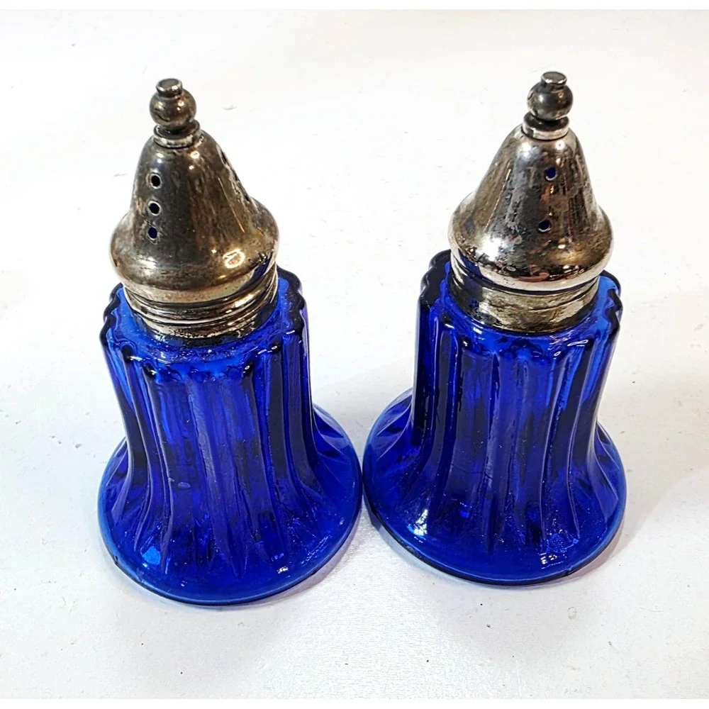 Vintage Ribbed Cobalt Blue Glass Silver Tone Tops Salt & Pepper Shakers 3.5 inch